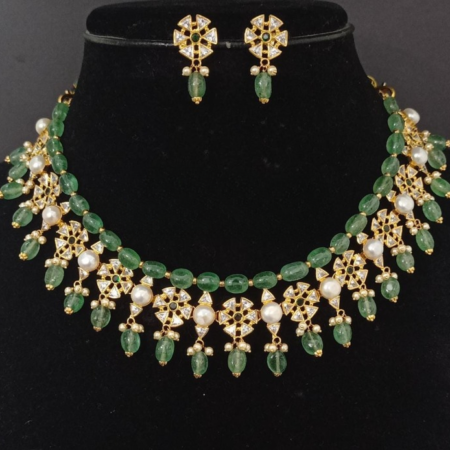 Green Gemstone Pearl Necklace Set